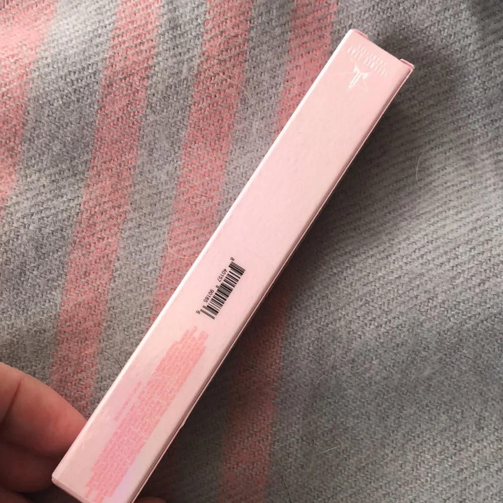 JEFFREE STAR Supreme Gloss, color- queen supreme, NWT